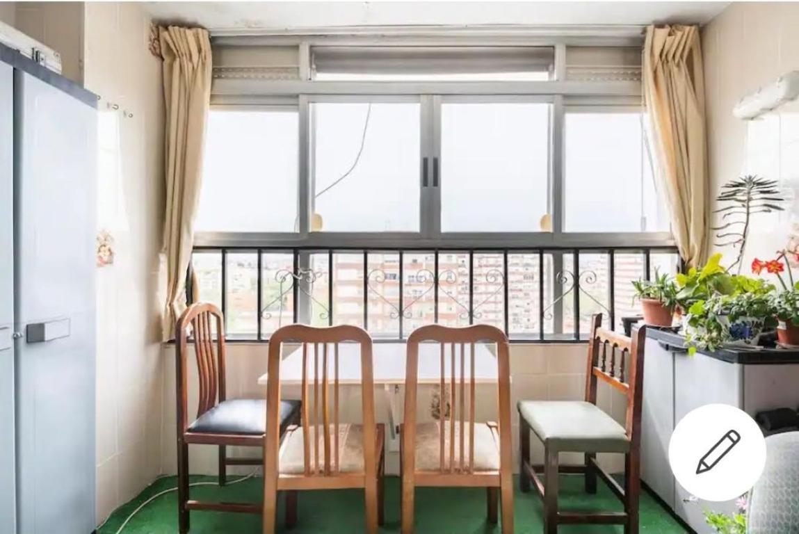 Habitaciones Privadas Con Cama Doble En Sevilla Exterior foto